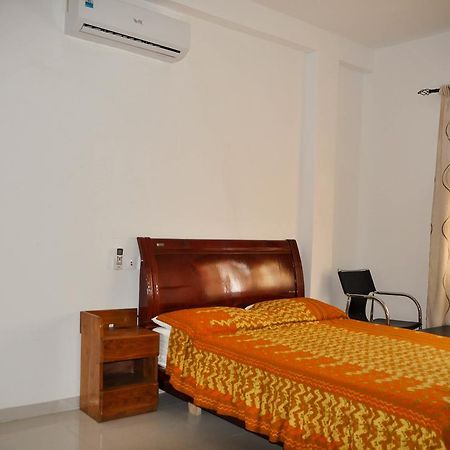 Guest House Lumen โลเม ภายนอก รูปภาพ
