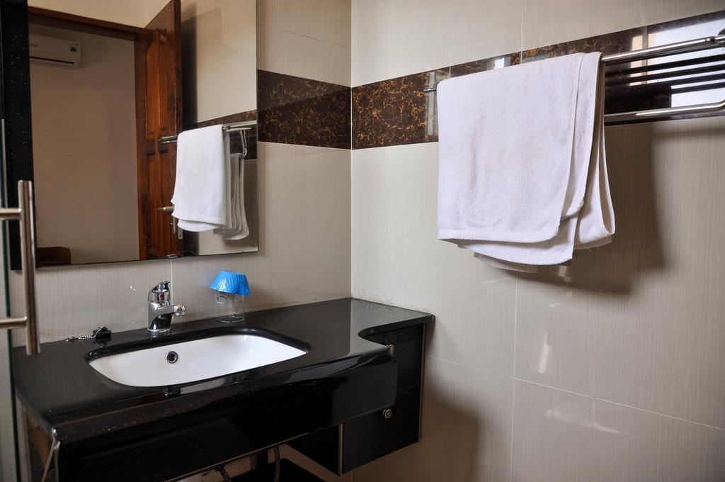 Guest House Lumen โลเม ภายนอก รูปภาพ